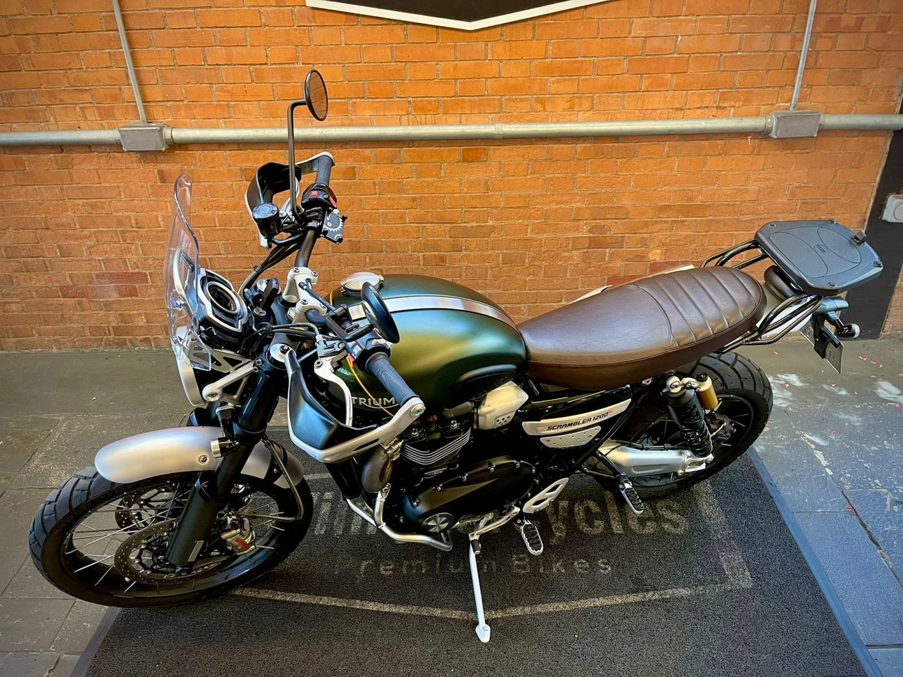 TRIUMPH BONNEVILLE SCRAMBLER 1200 XC