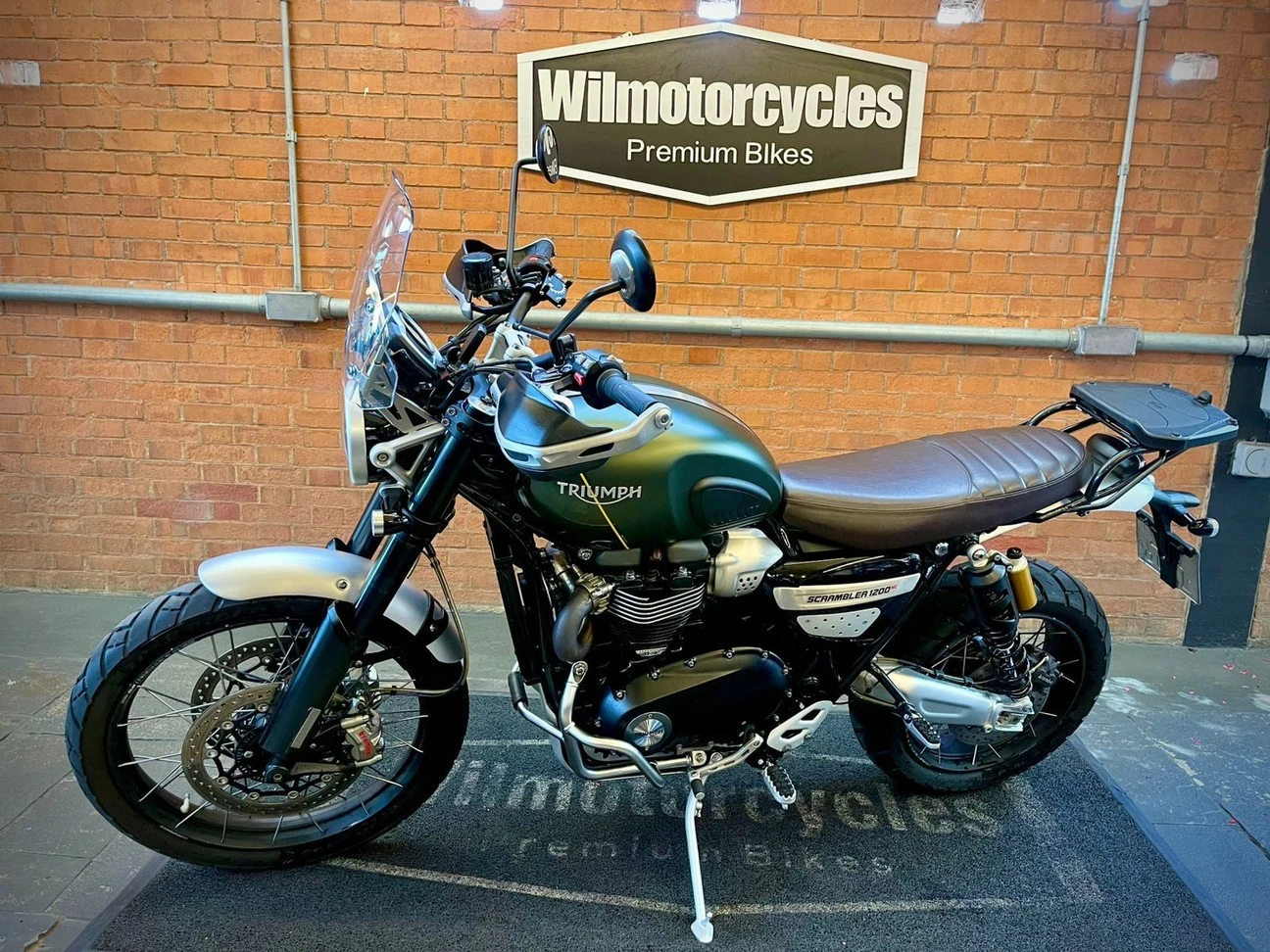 TRIUMPH BONNEVILLE SCRAMBLER 1200 XC