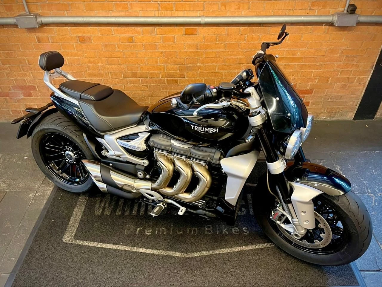 TRIUMPH ROCKET III R