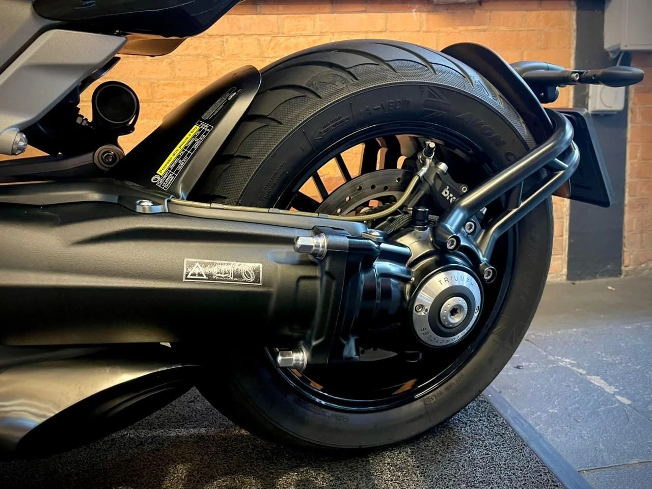 TRIUMPH ROCKET III R