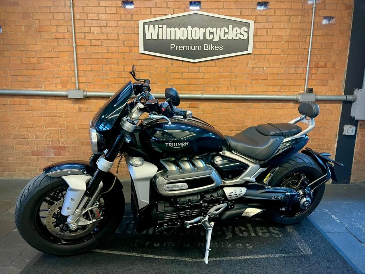 TRIUMPH ROCKET III R