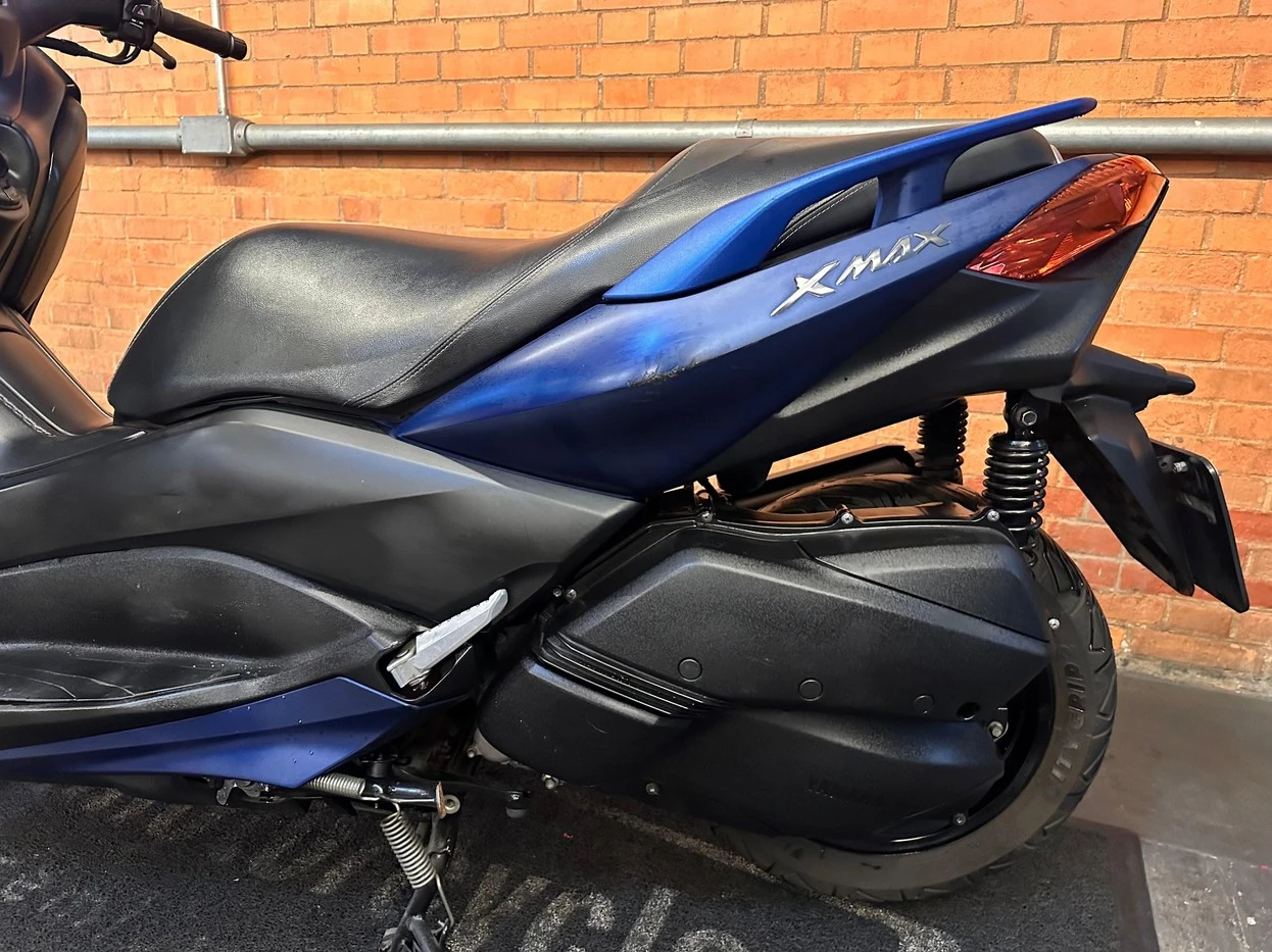 YAMAHA XMAX ABS