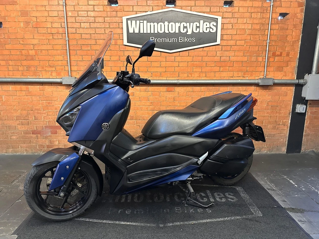 YAMAHA XMAX ABS