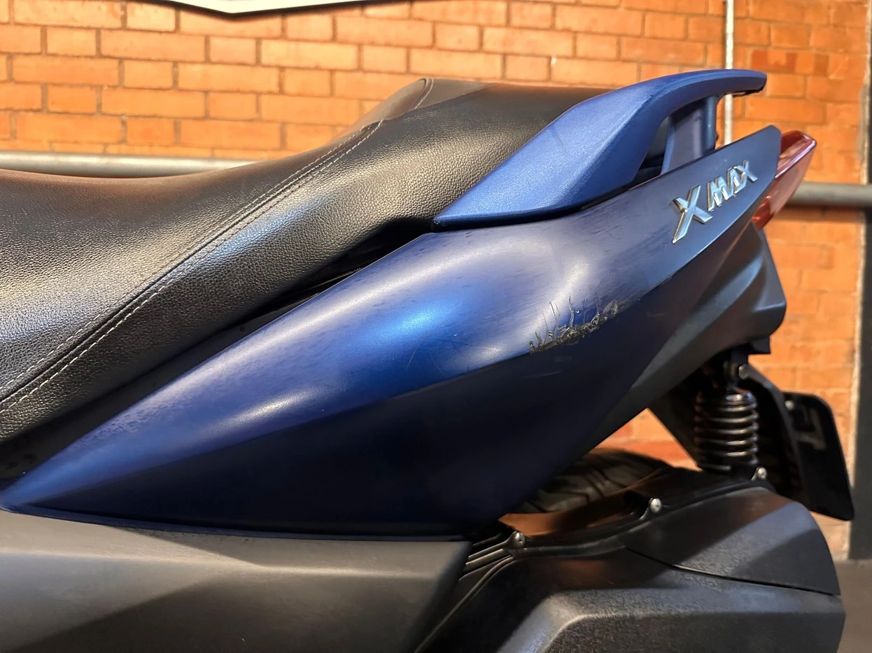 YAMAHA XMAX ABS