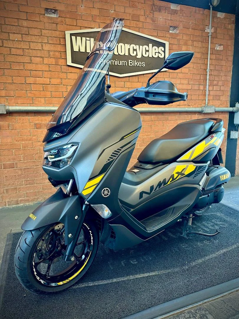 YAMAHA NMAX CONNECTED 160 ABS