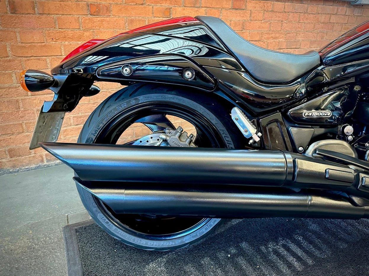 SUZUKI BOULEVARD M1800R BOSS