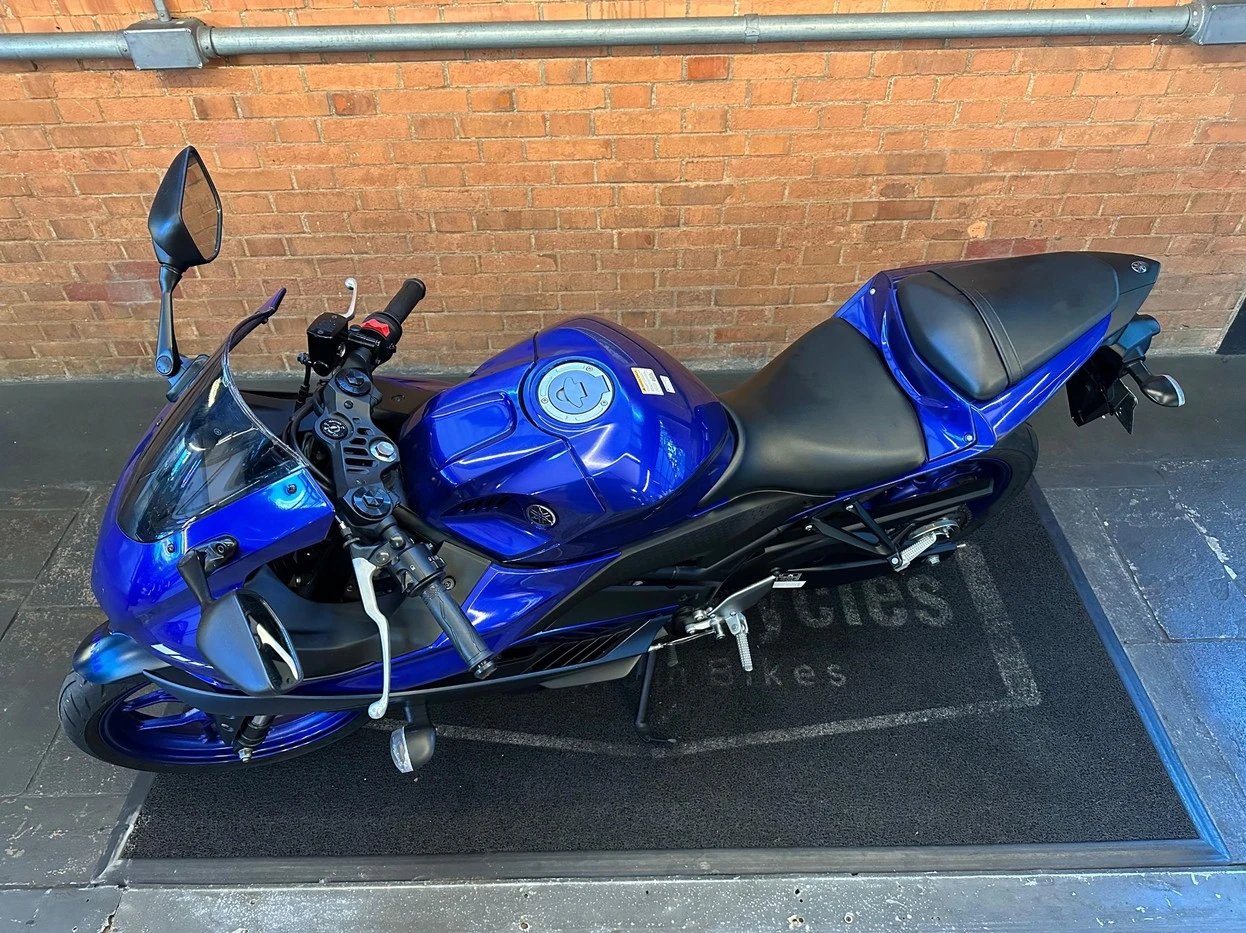 YAMAHA YZF R3 ABS
