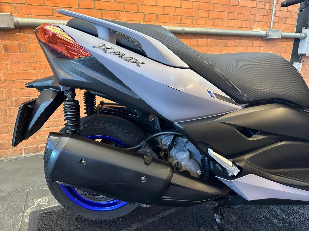 YAMAHA XMAX ABS
