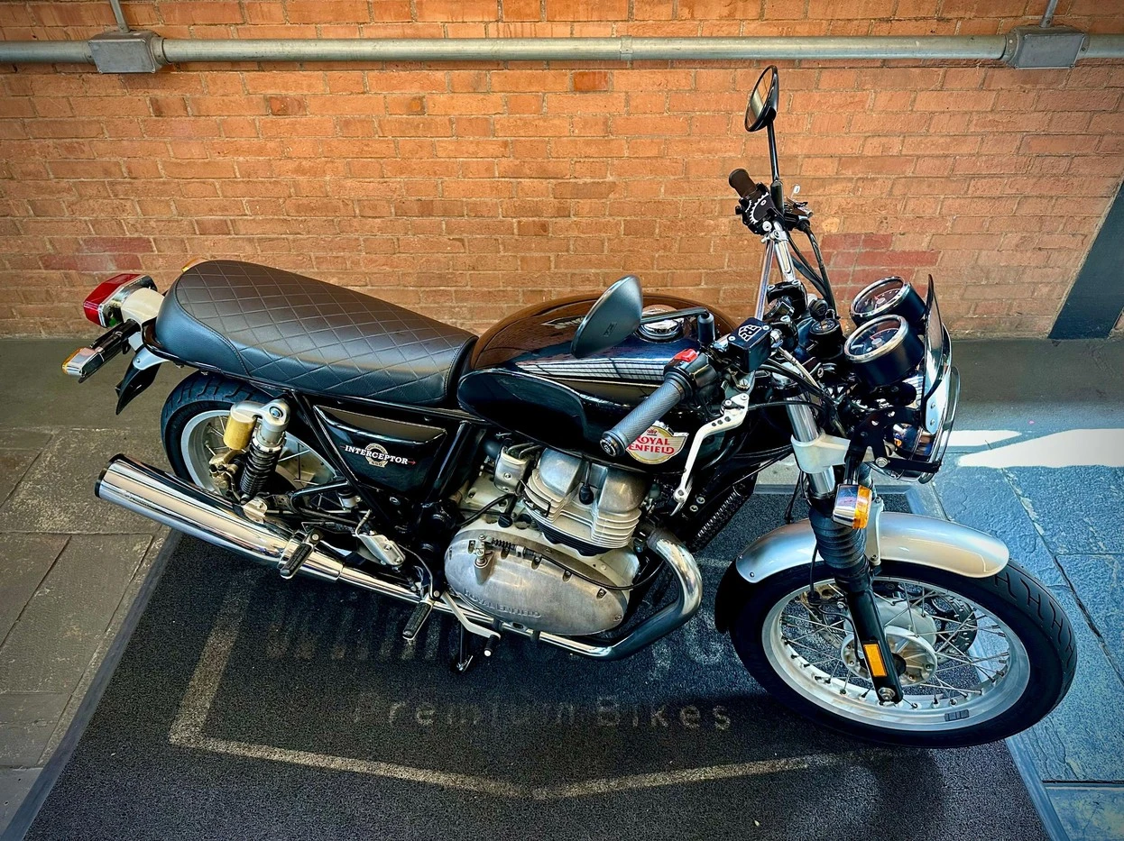 ROYAL ENFIELD INTERCEPTOR 