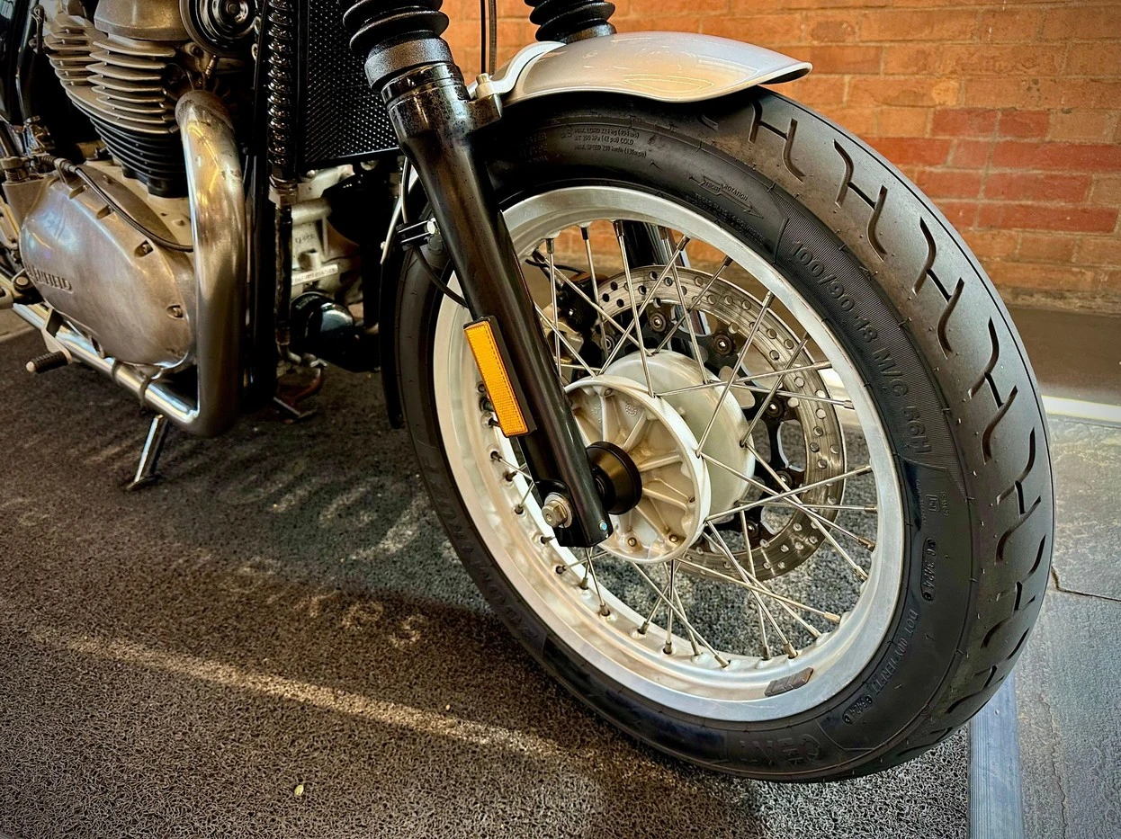 ROYAL ENFIELD INTERCEPTOR 