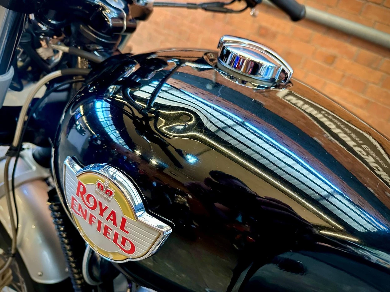 ROYAL ENFIELD INTERCEPTOR 