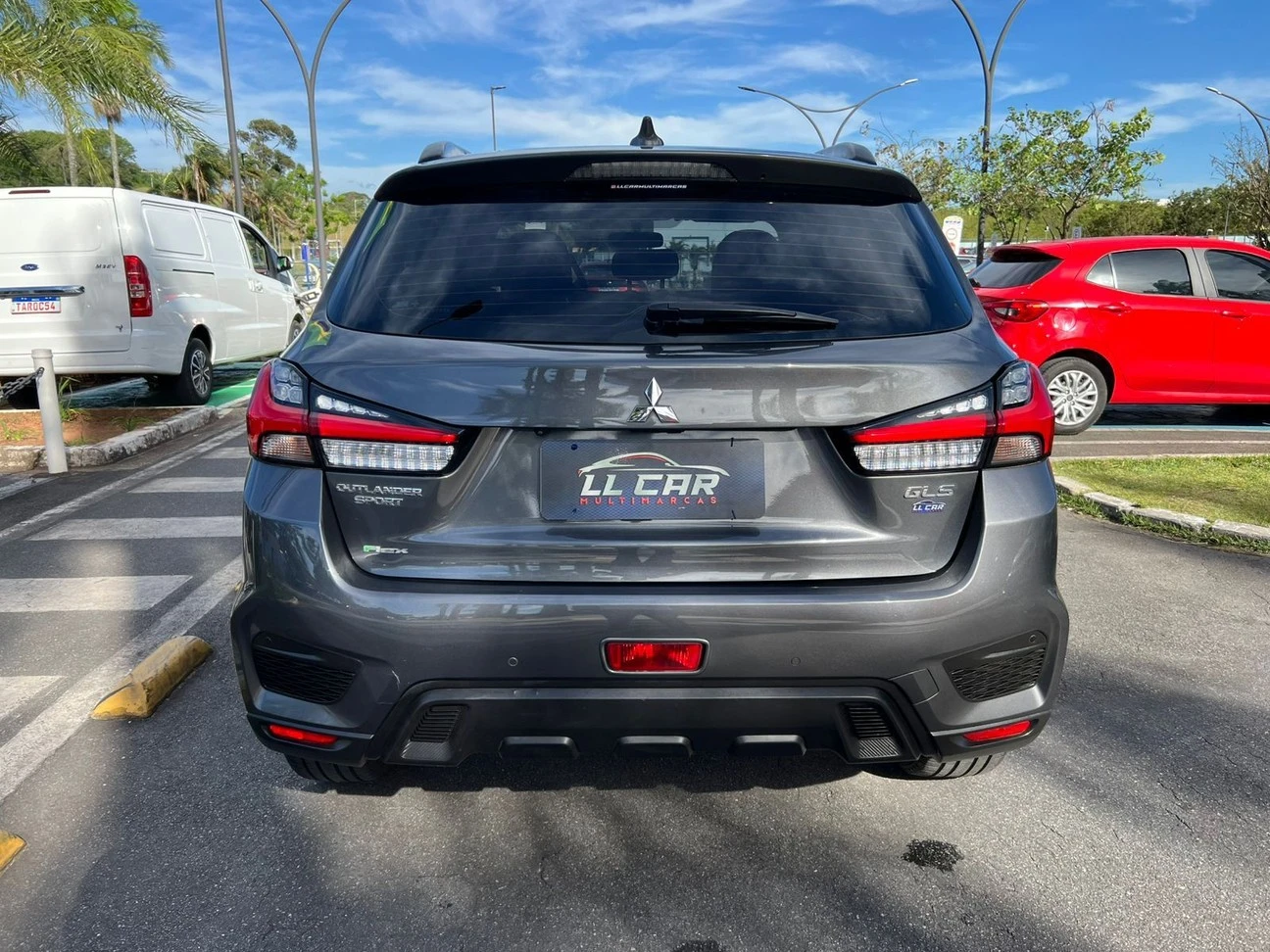 MITSUBISHI OUTLANDER SPORT