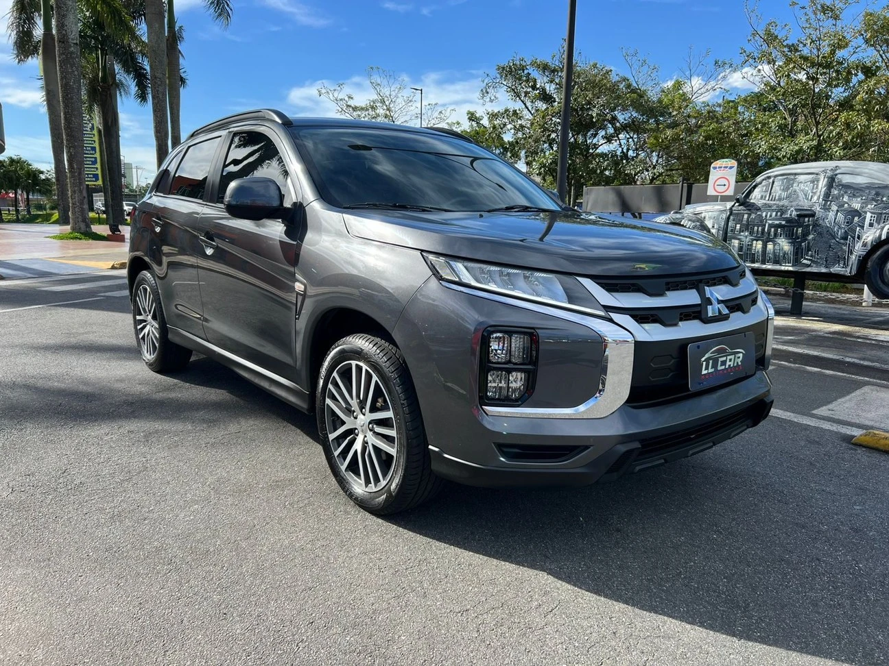 MITSUBISHI OUTLANDER SPORT