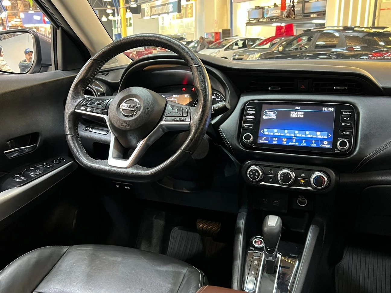 NISSAN KICKS