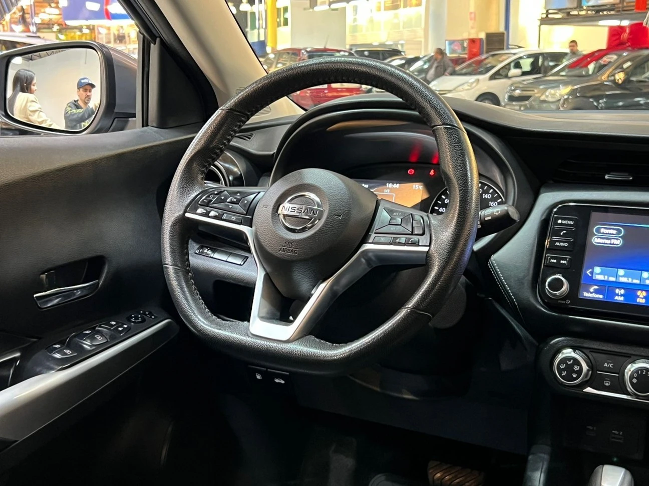 NISSAN KICKS