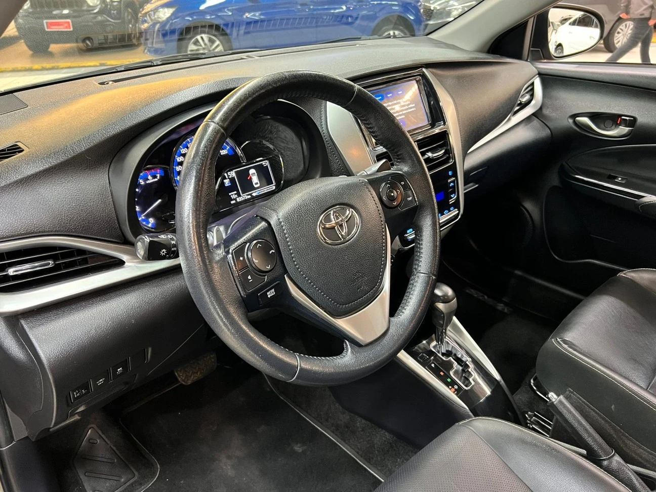 TOYOTA YARIS