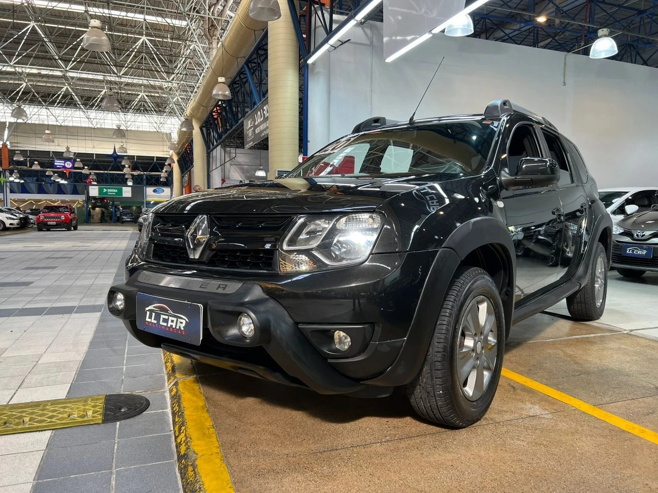 RENAULT DUSTER
