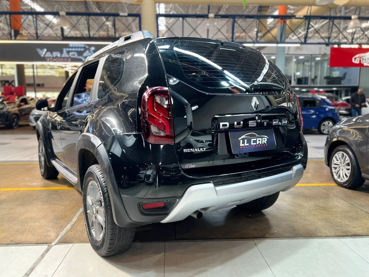 RENAULT DUSTER