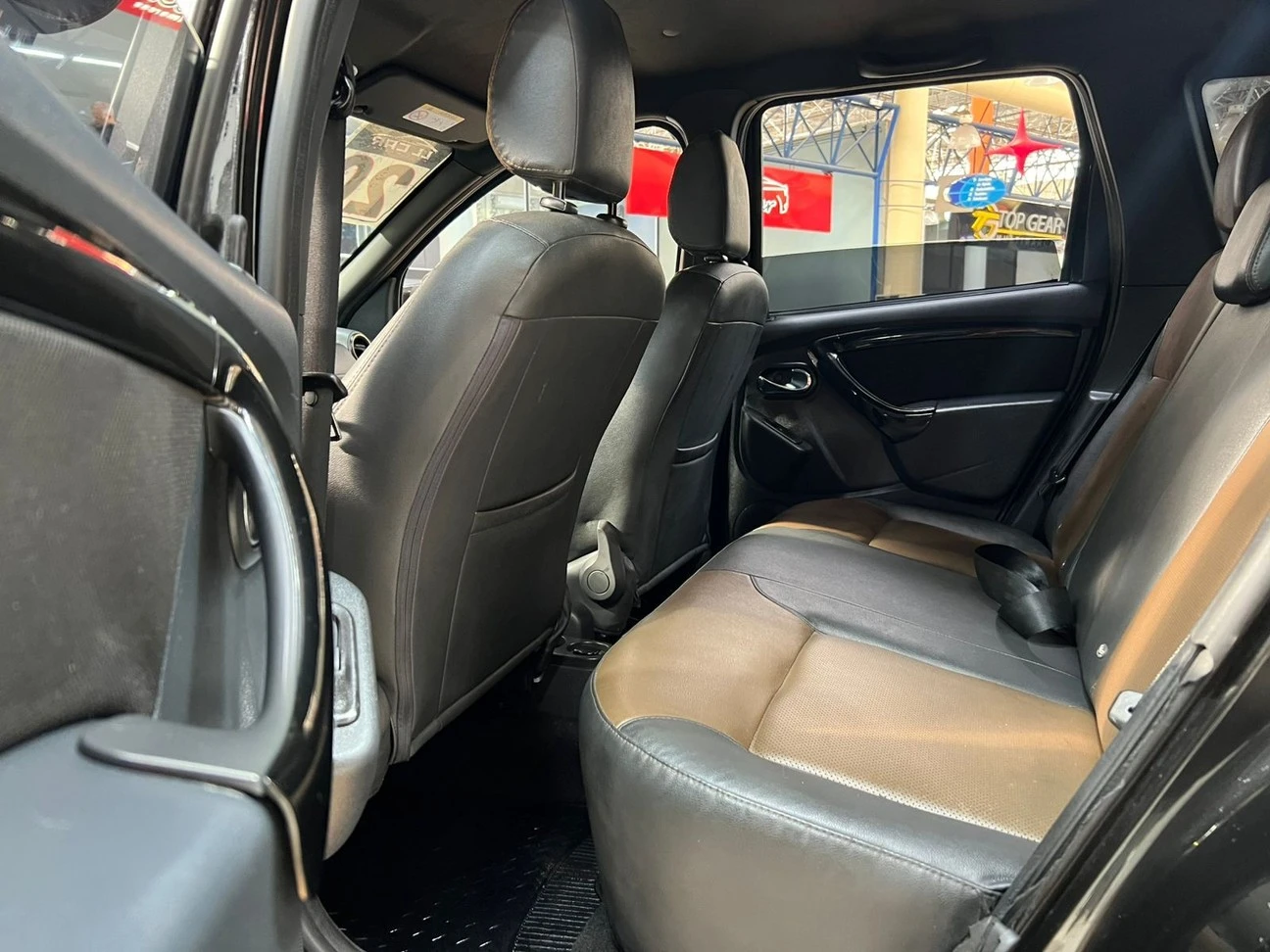 RENAULT DUSTER