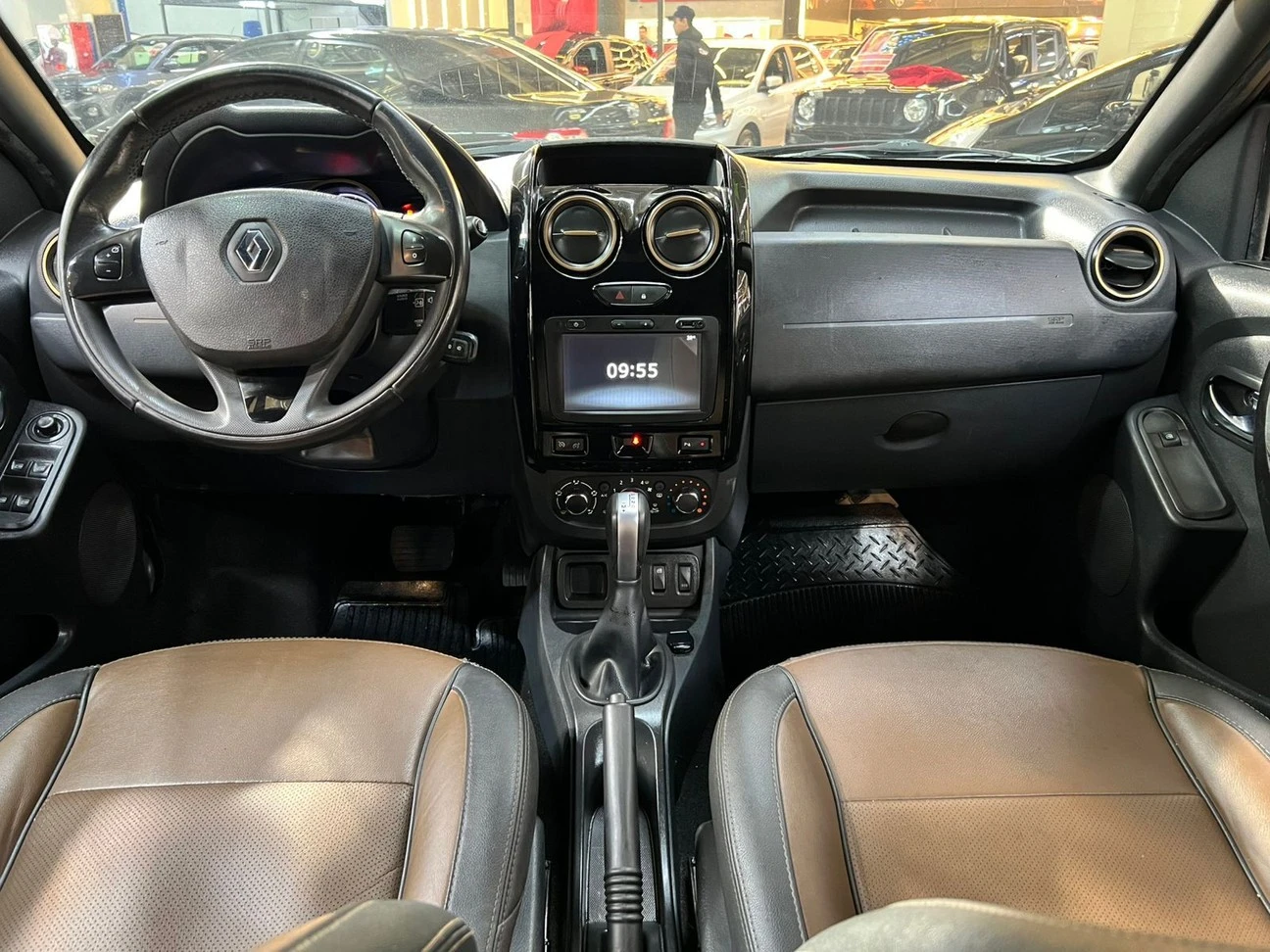 RENAULT DUSTER