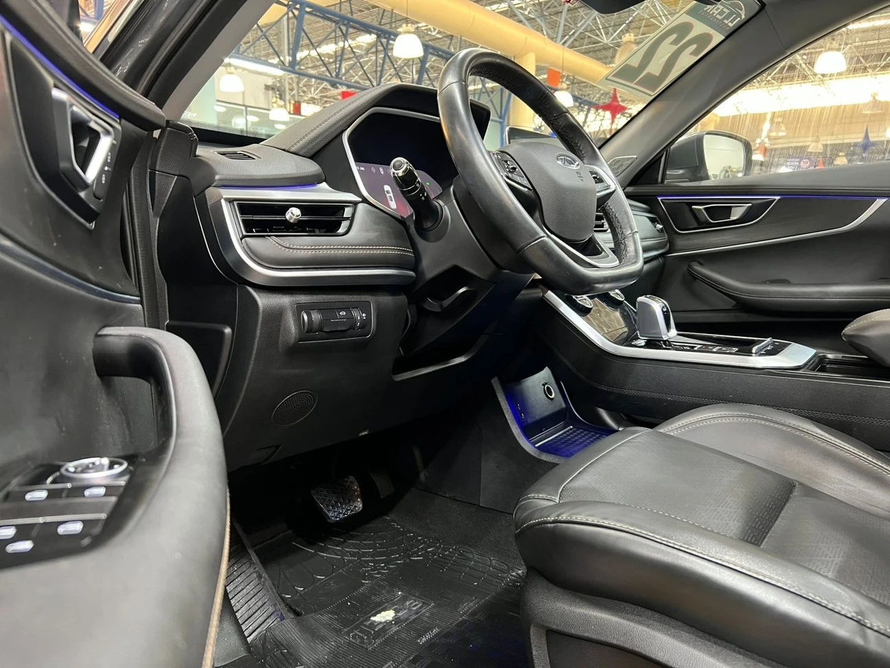 CHERY TIGGO 8
