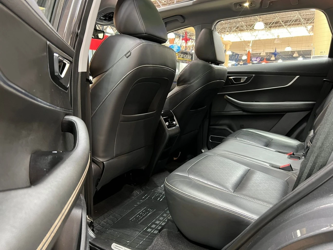 CHERY TIGGO 8