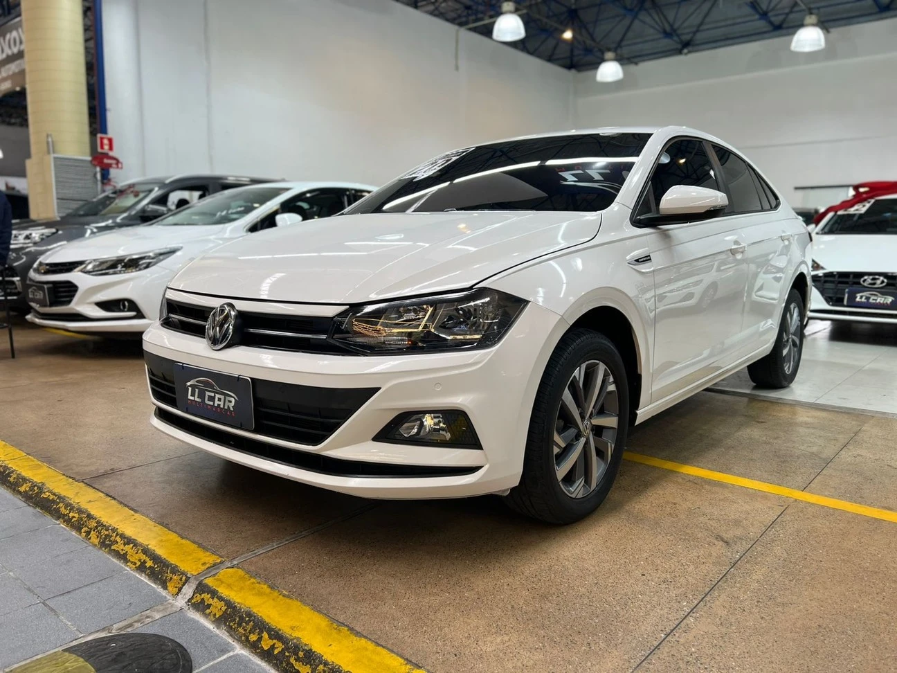 VOLKSWAGEN VIRTUS