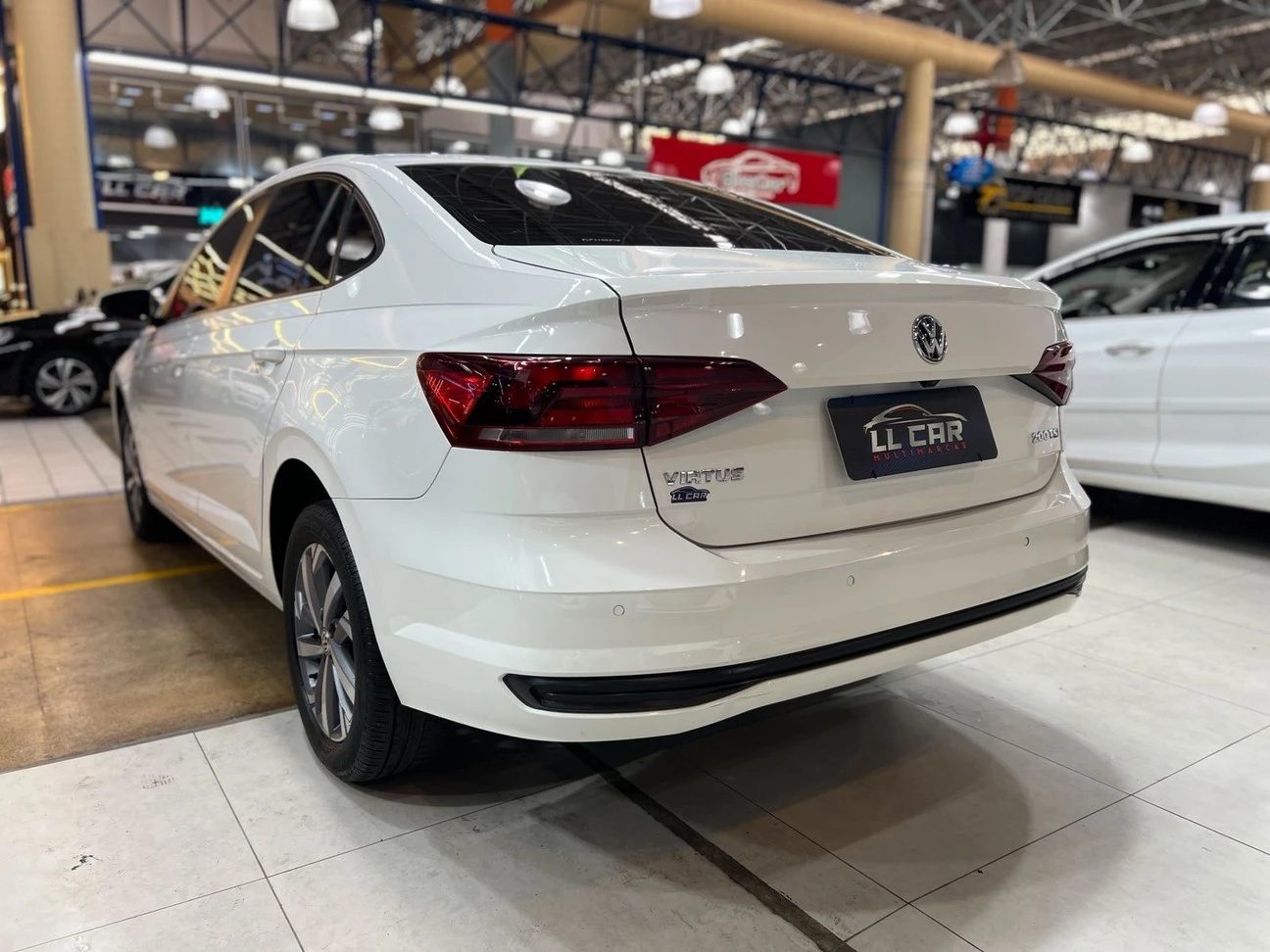 VOLKSWAGEN VIRTUS
