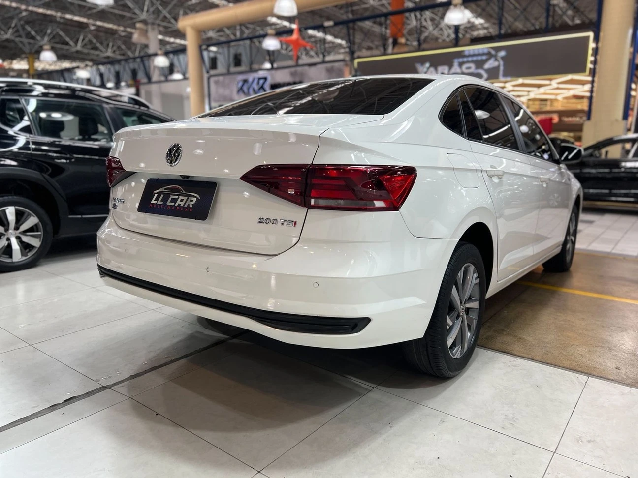 VOLKSWAGEN VIRTUS