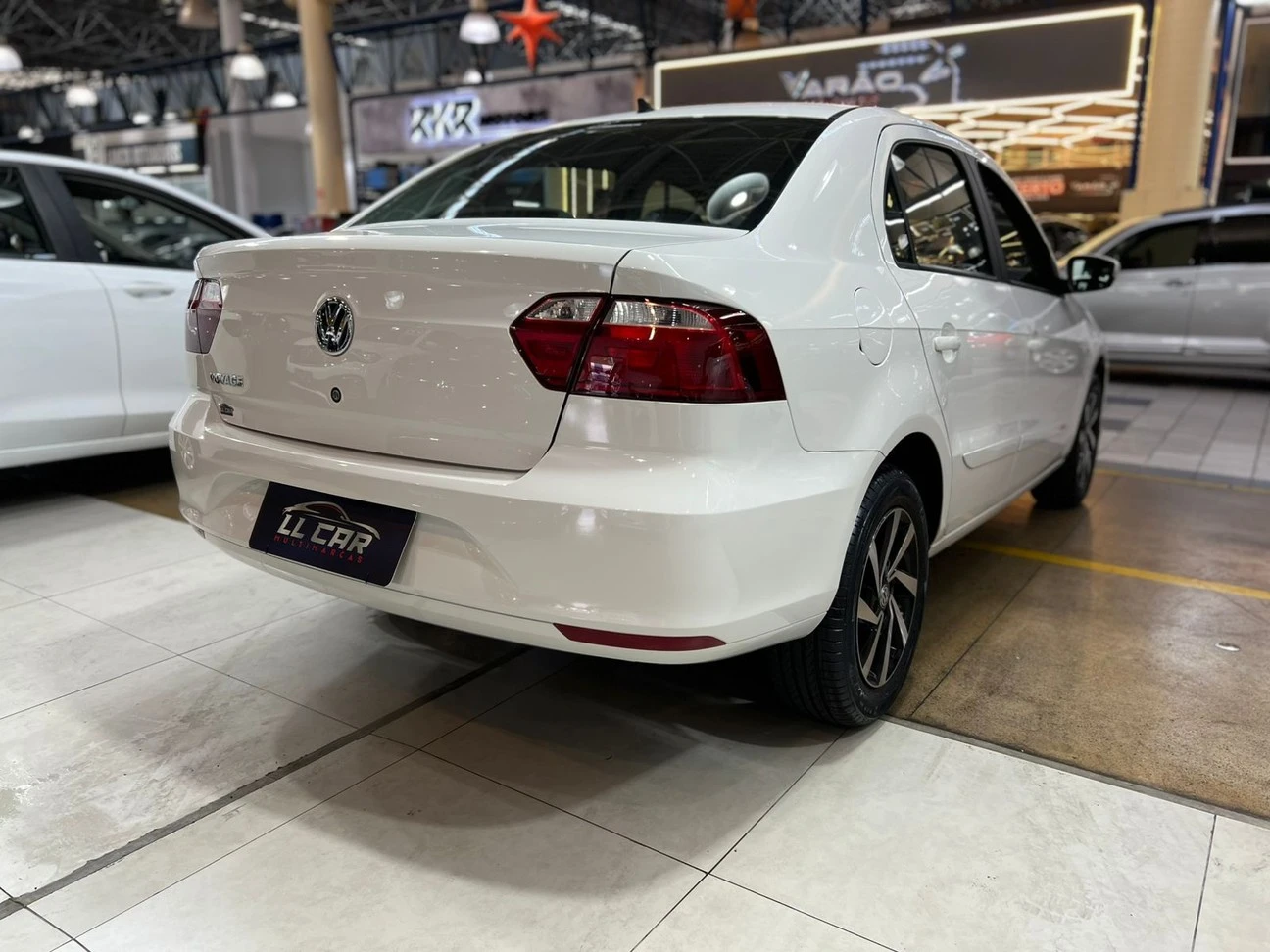 VOLKSWAGEN VOYAGE