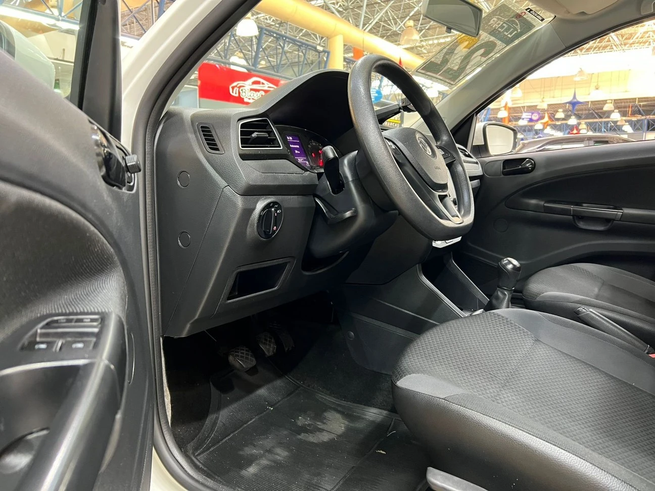 VOLKSWAGEN VOYAGE