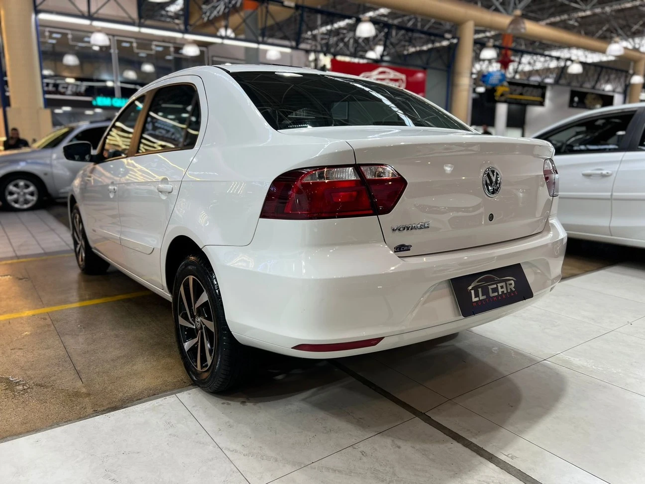 VOLKSWAGEN VOYAGE