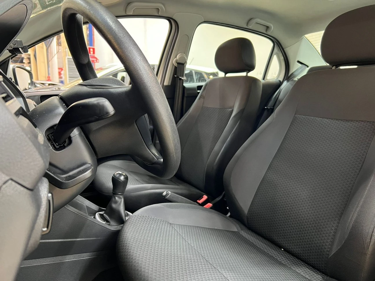 VOLKSWAGEN VOYAGE