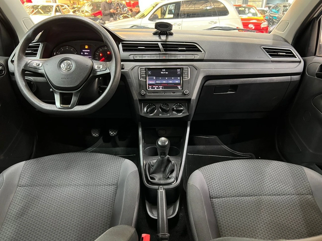 VOLKSWAGEN VOYAGE