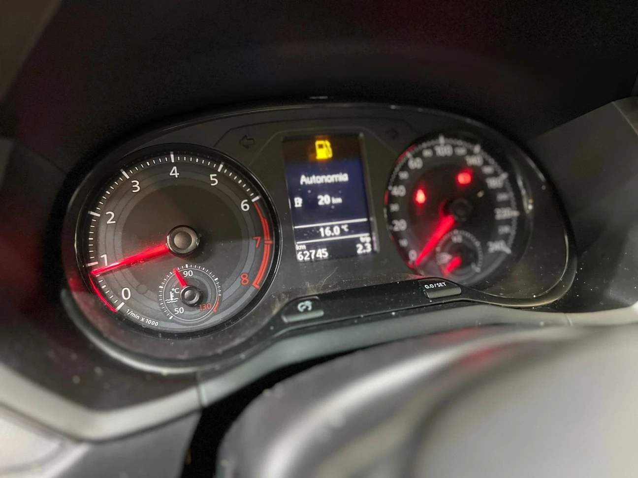 VOLKSWAGEN VOYAGE