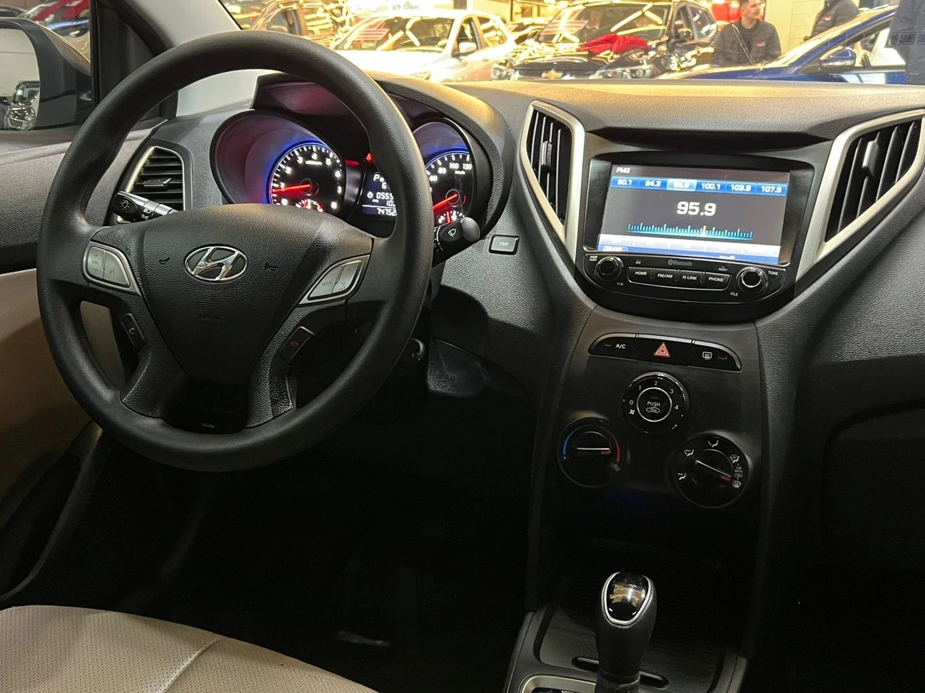 HYUNDAI HB20S