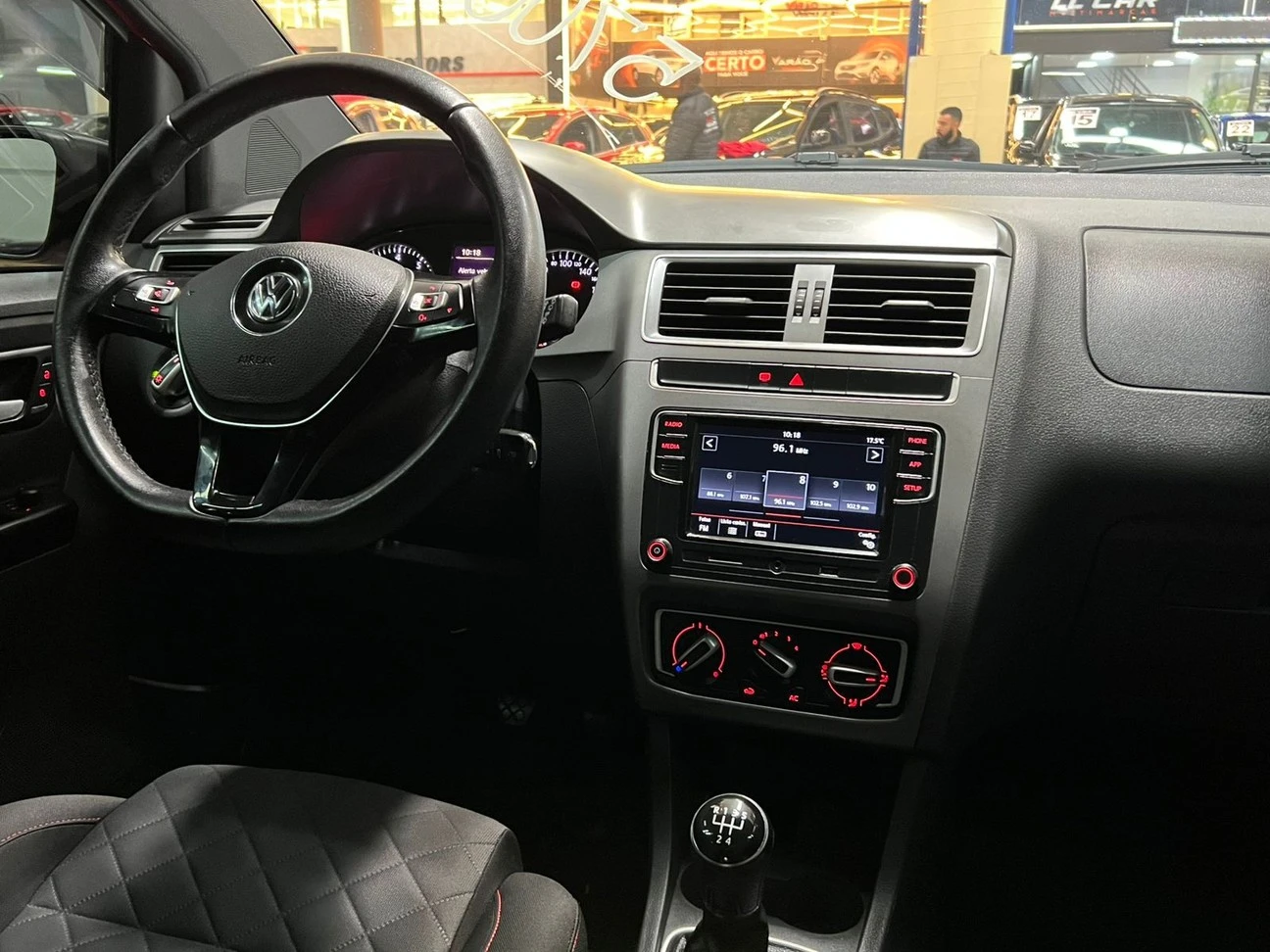 VOLKSWAGEN FOX
