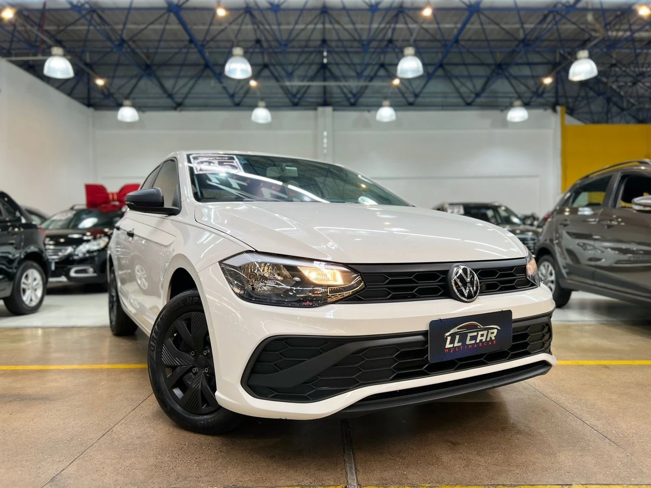 VOLKSWAGEN POLO