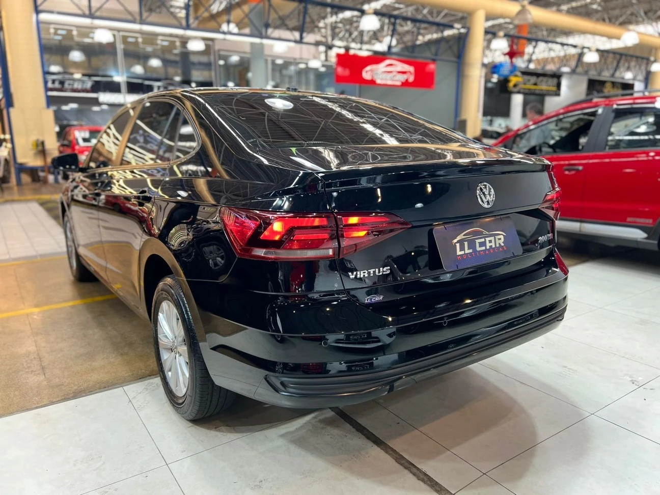 VOLKSWAGEN VIRTUS