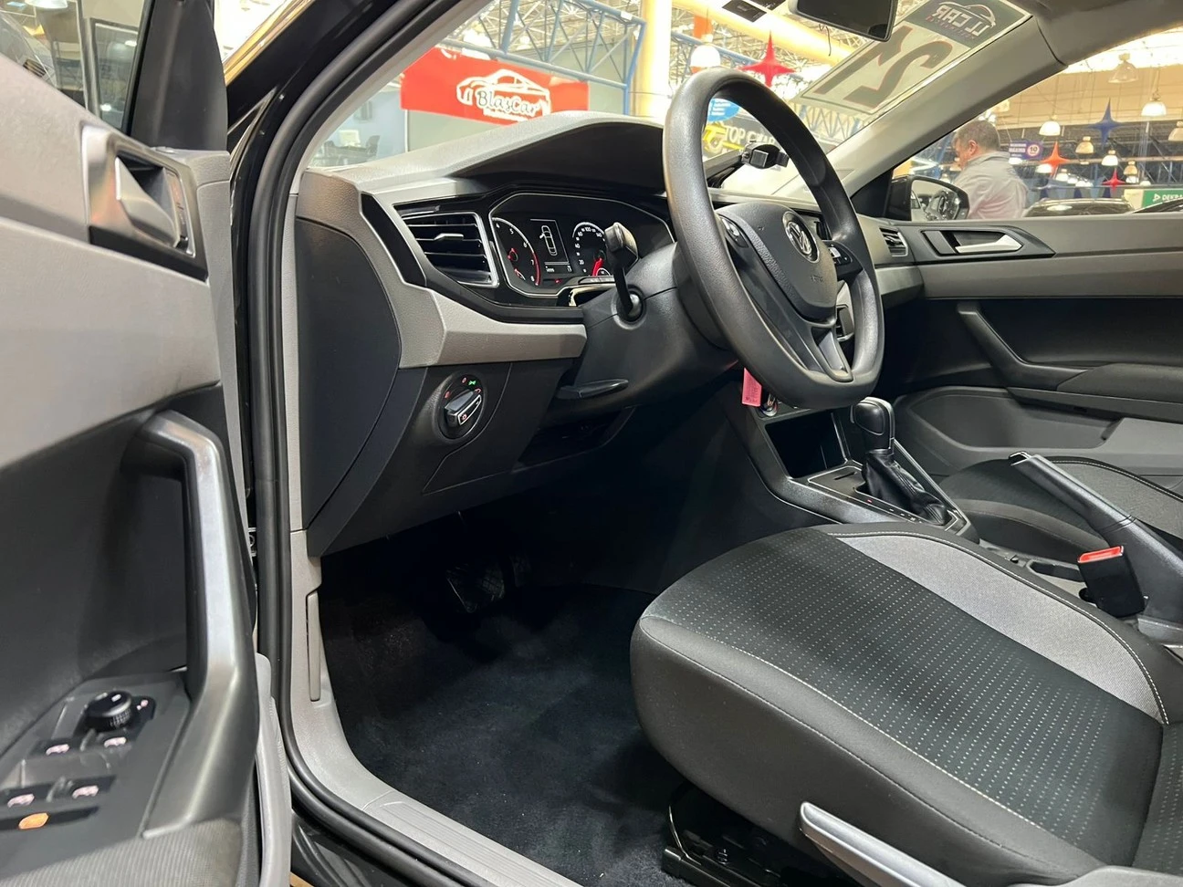VOLKSWAGEN VIRTUS