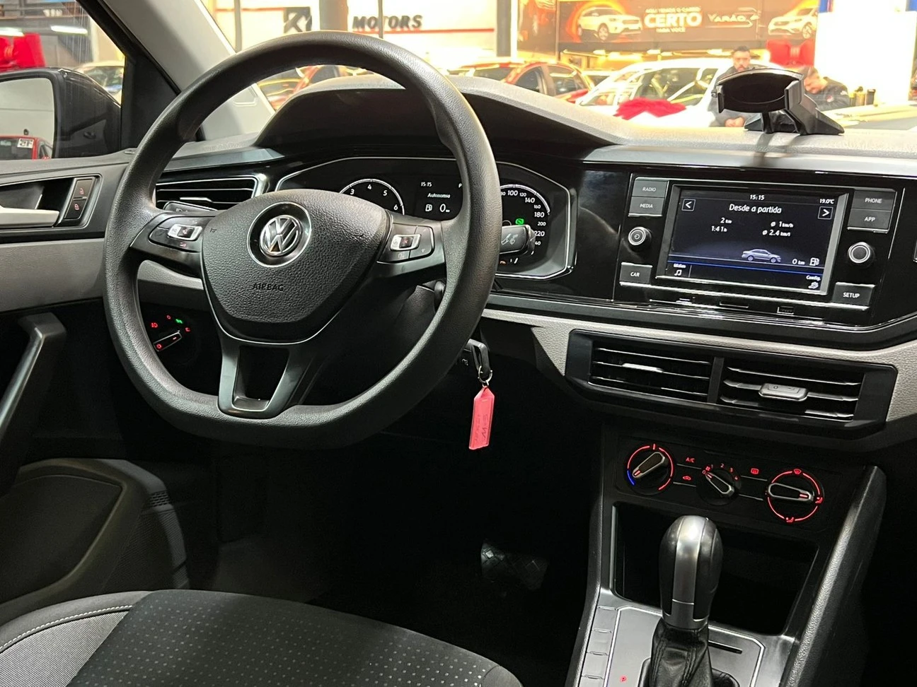 VOLKSWAGEN VIRTUS