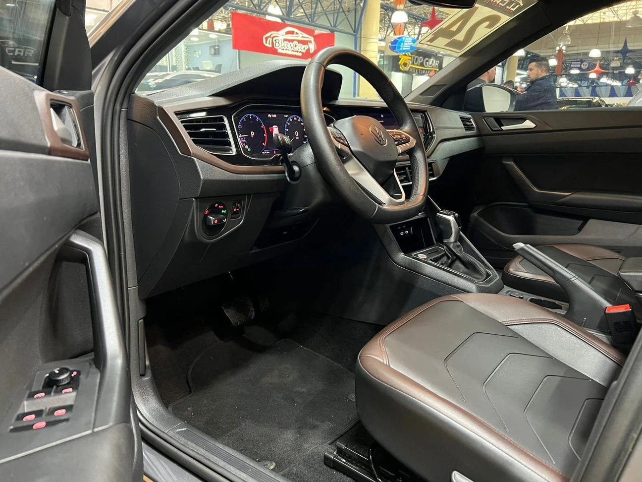 VOLKSWAGEN VIRTUS