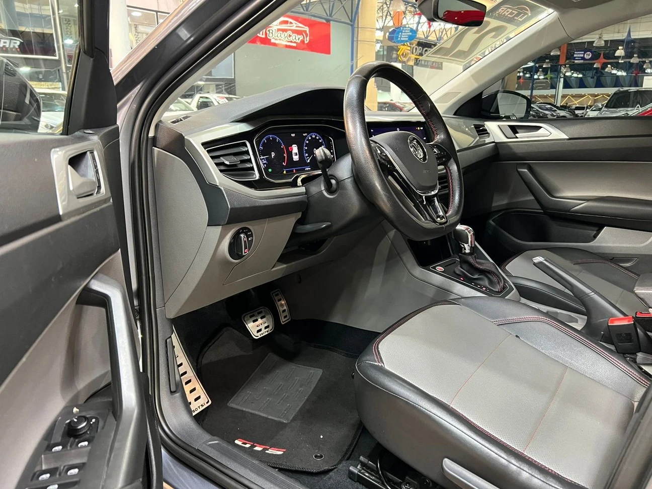 VOLKSWAGEN VIRTUS