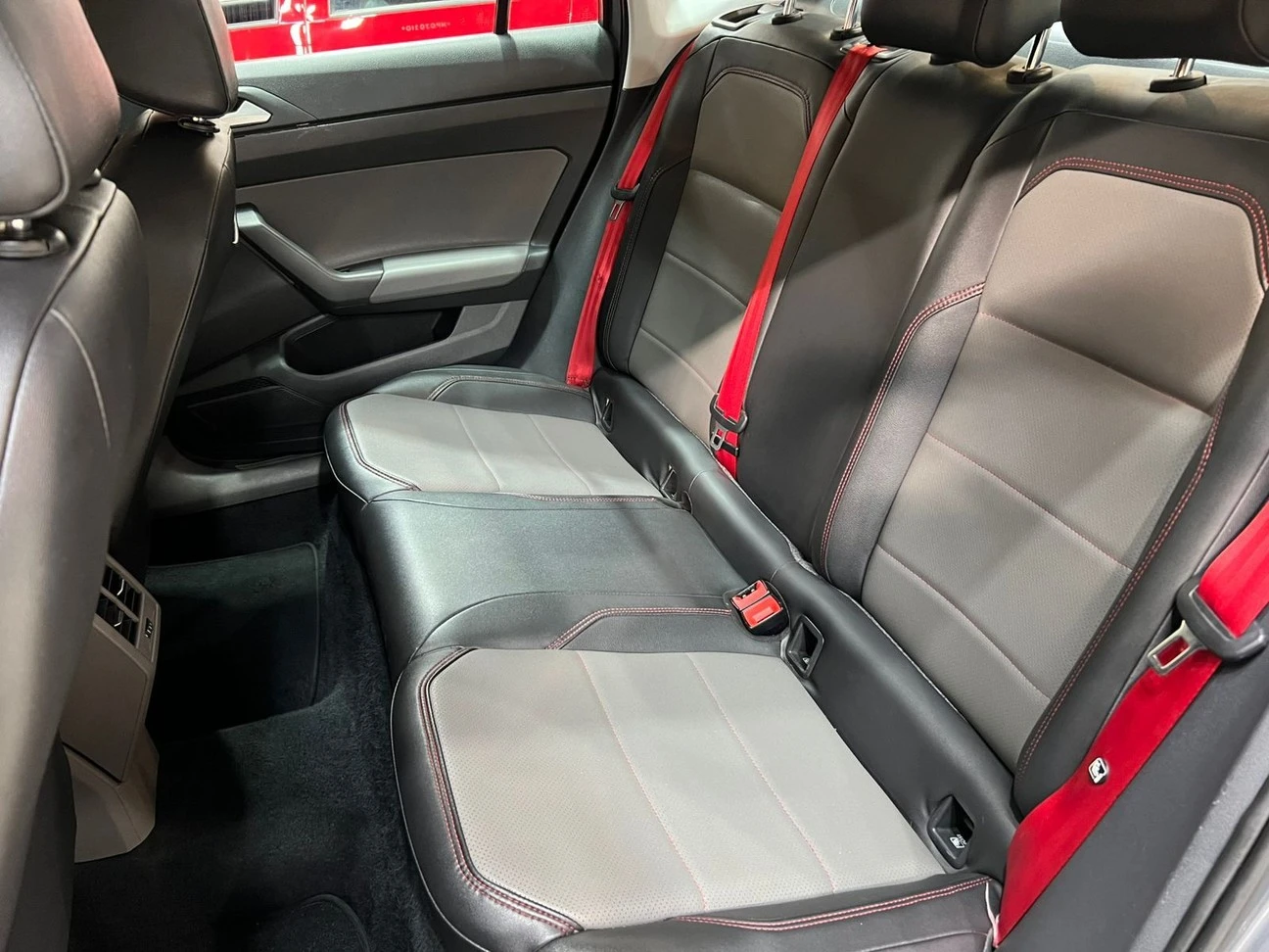 VOLKSWAGEN VIRTUS
