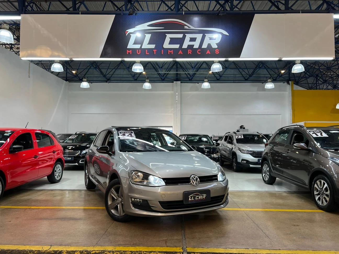 VOLKSWAGEN GOLF