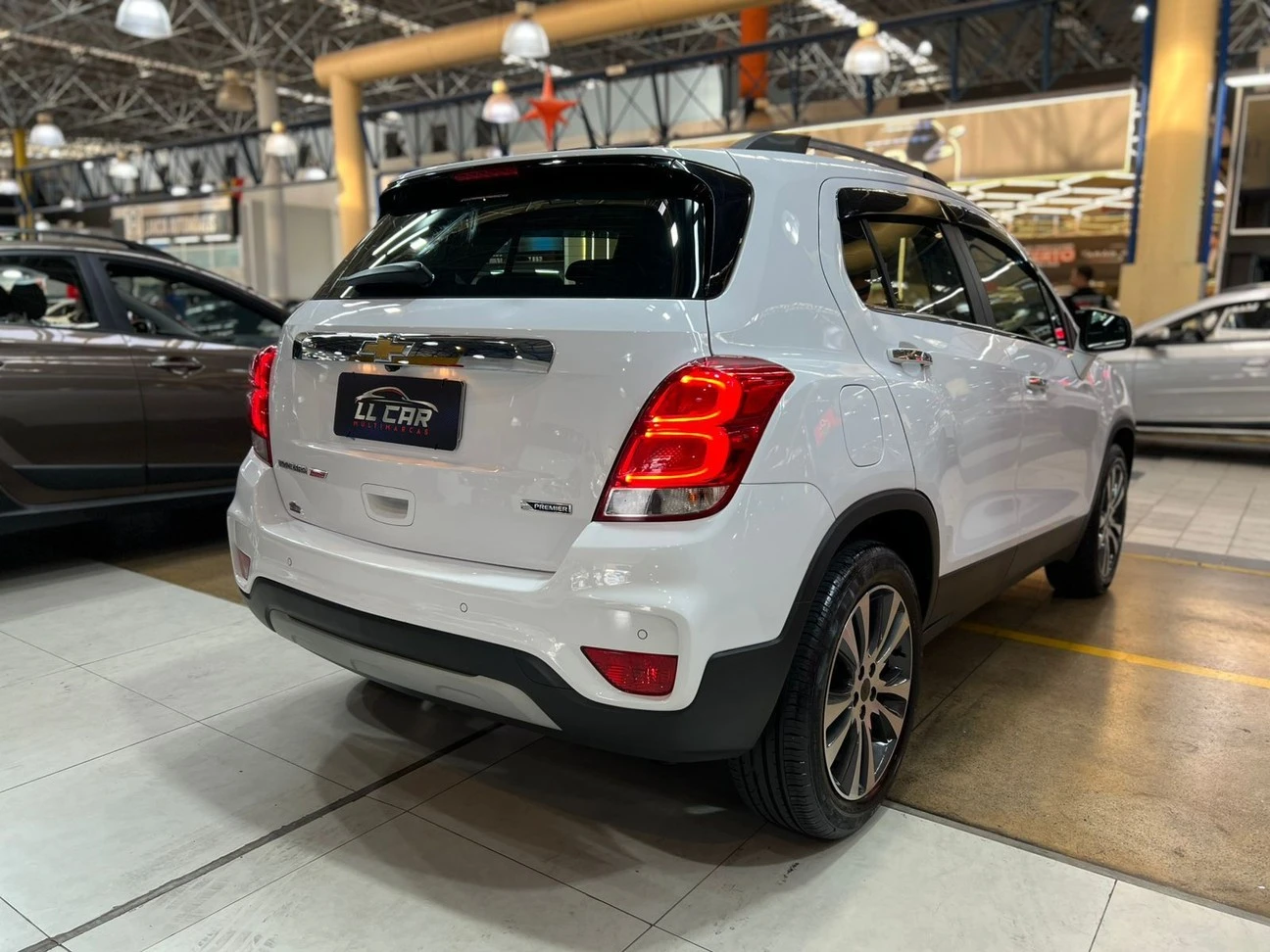 CHEVROLET TRACKER