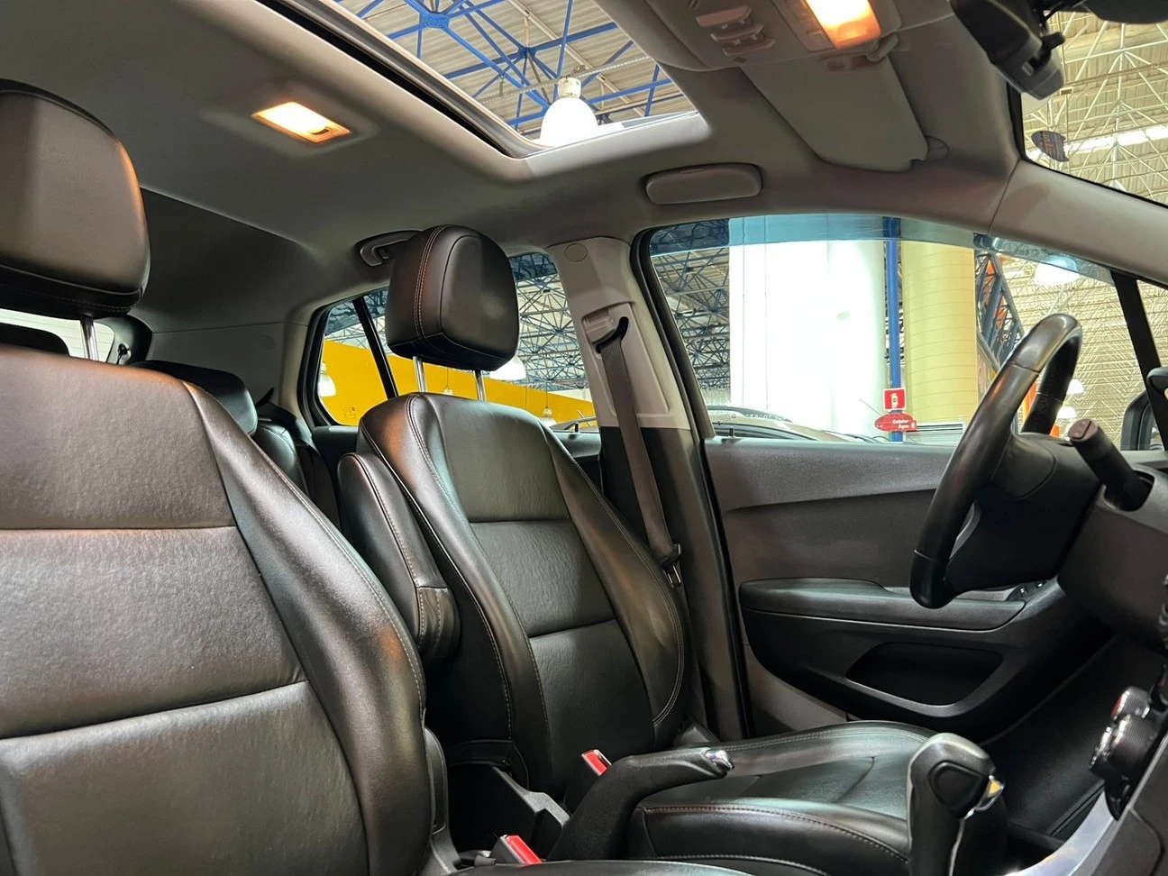 CHEVROLET TRACKER