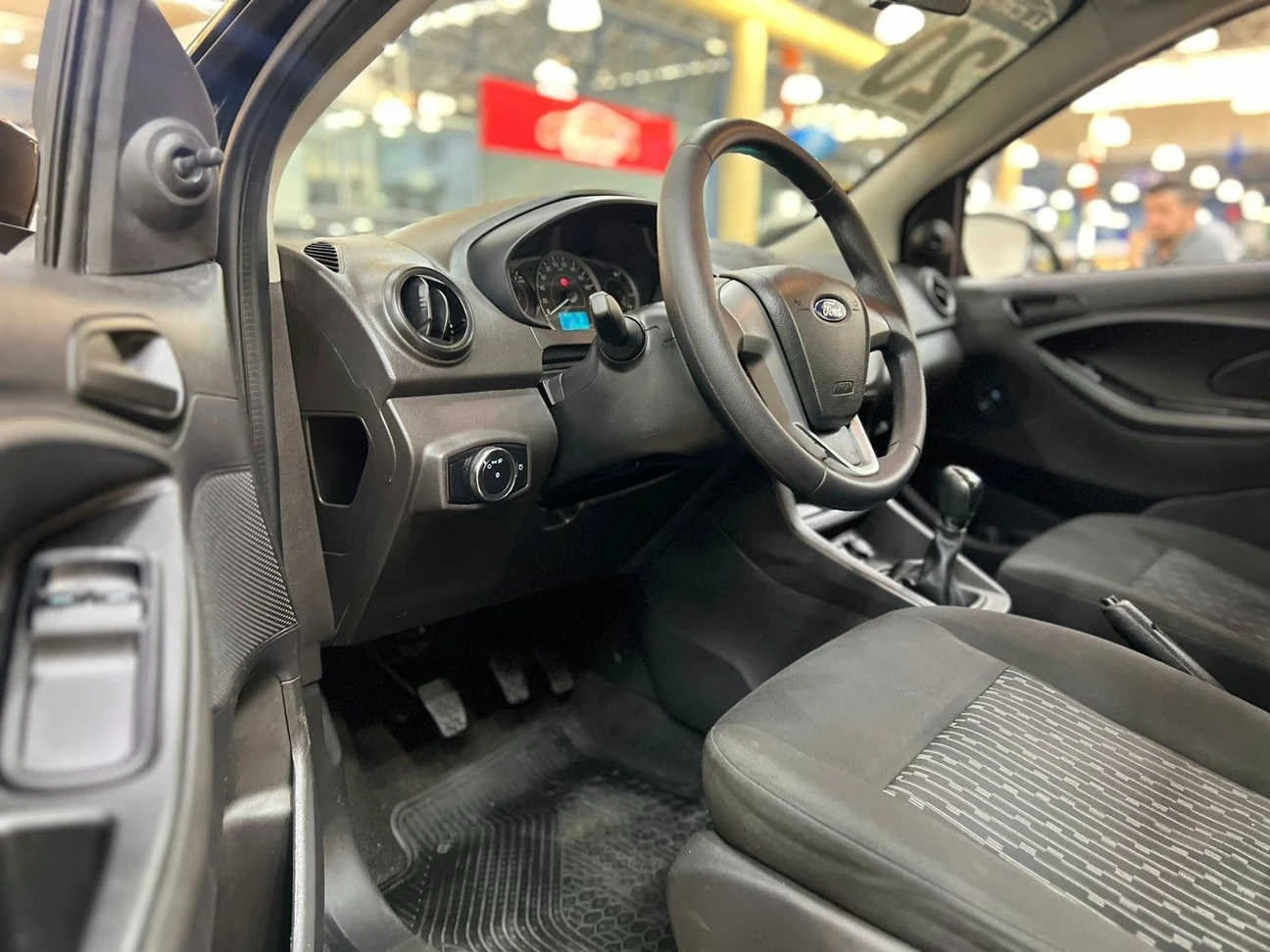 FORD KA