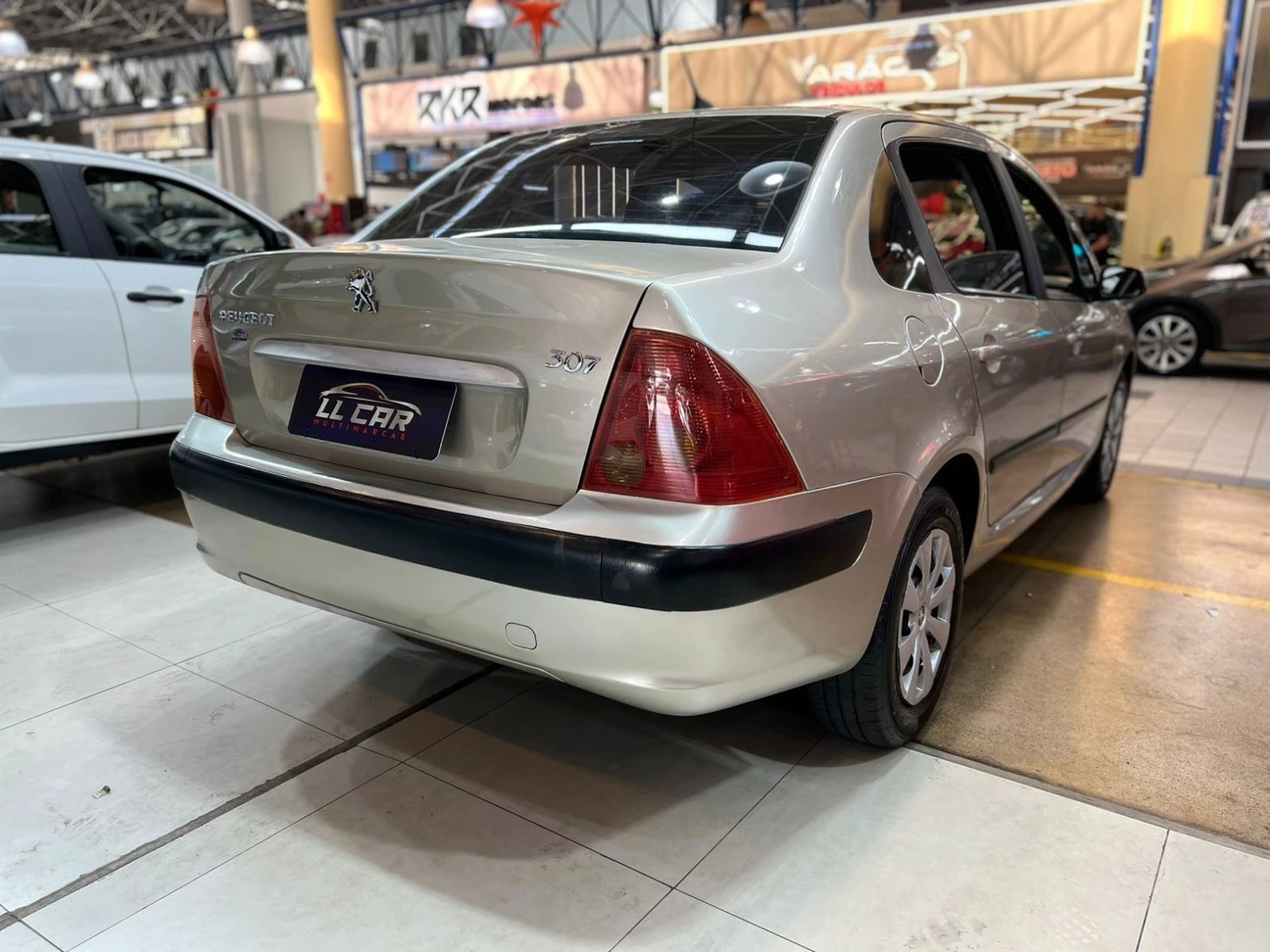 PEUGEOT 307