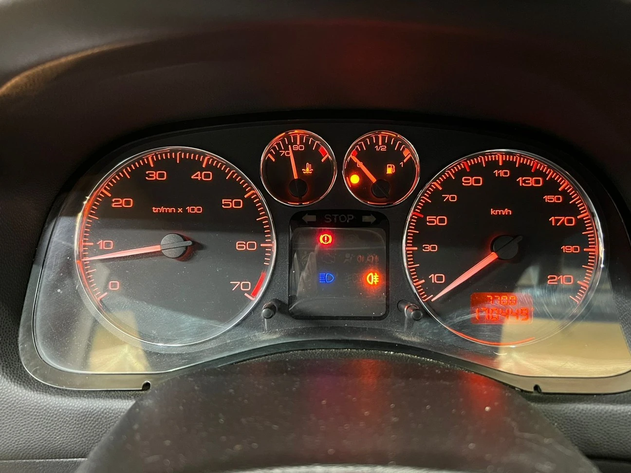 PEUGEOT 307